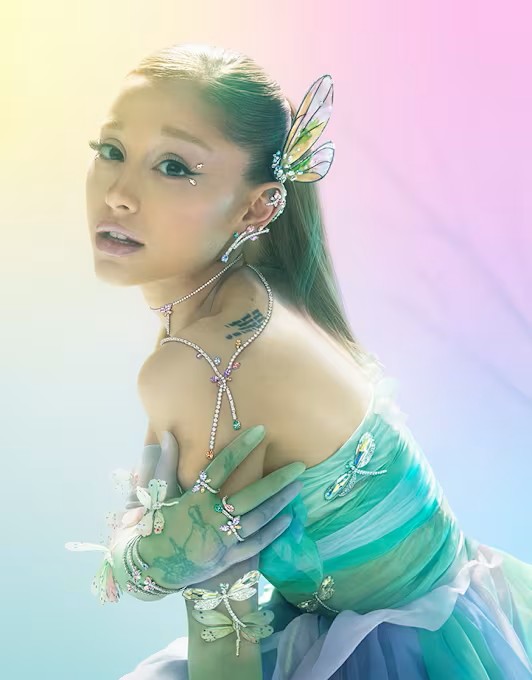 Pendientes Ariana Grande x Swarovski, Tallas mixtas, Libélula